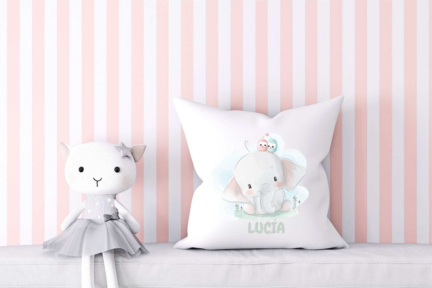 Cojín Personalizado con Nombre | Vuelta al Cole | Dibujo Elefante | Hecho en España